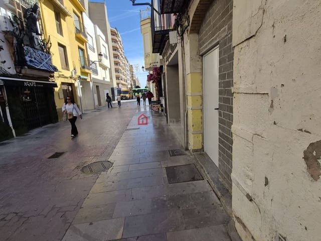 8 soverom Kommersiell til salgs i Centro, Castelló de la Plana - € 150 000 (Ref: 10182794)