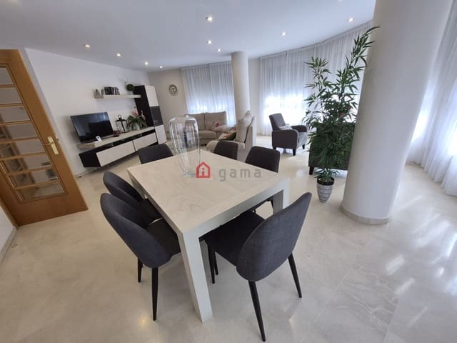 4 soveværelse Lejlighed til leje i Castelló de la Plana med garage - € 1.450 (Ref: 10184377)