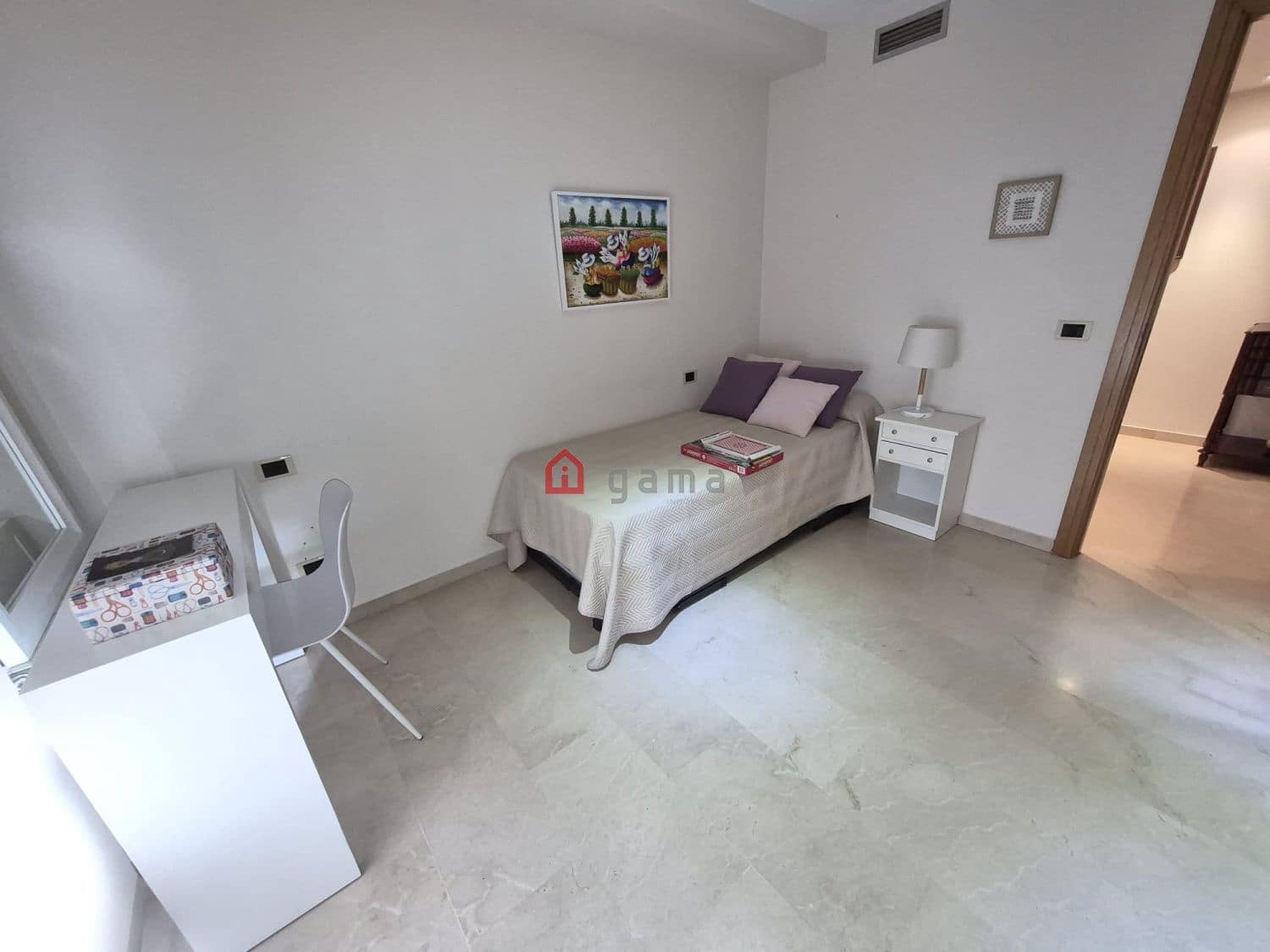 4 soveværelse Lejlighed til leje i Castello de la Plana med garage - € 1.450 (Ref: 10184377)