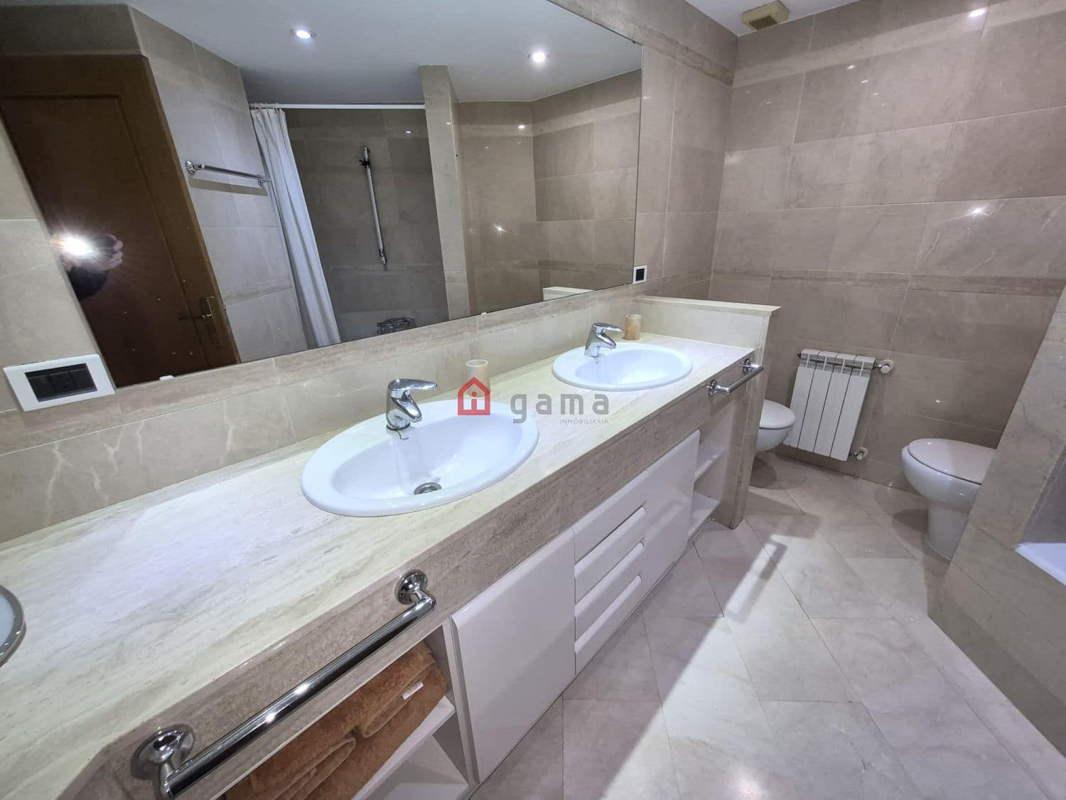 4 soveværelse Lejlighed til leje i Castello de la Plana med garage - € 1.450 (Ref: 10184377)