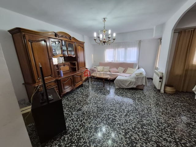 3 soveværelse Lejlighed til leje i Castelló de la Plana - € 800 (Ref: 10187235)