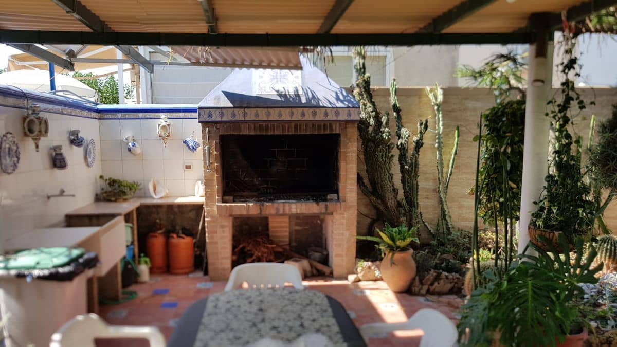 6 soveværelse Semi-Rækkehus til salg i Burriana / Borriana - € 750.000 (Ref: 4837307)