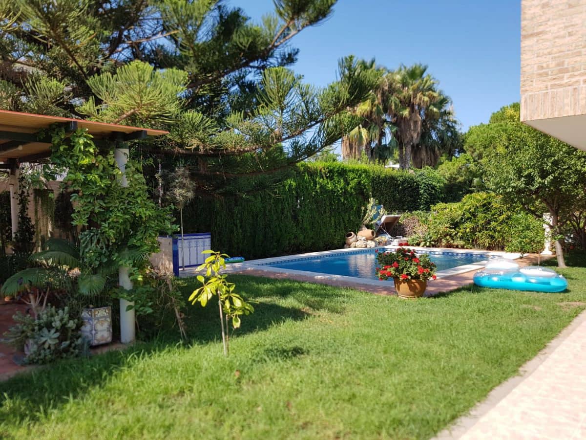 6 soveværelse Semi-Rækkehus til salg i Burriana / Borriana - € 750.000 (Ref: 4837307)