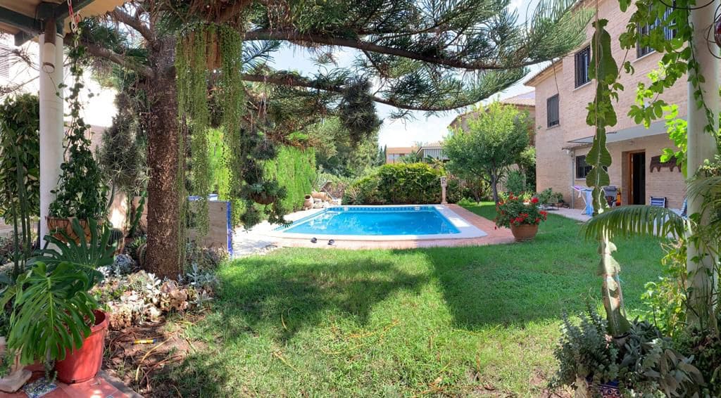 6 soveværelse Semi-Rækkehus til salg i Burriana / Borriana - € 750.000 (Ref: 4837307)