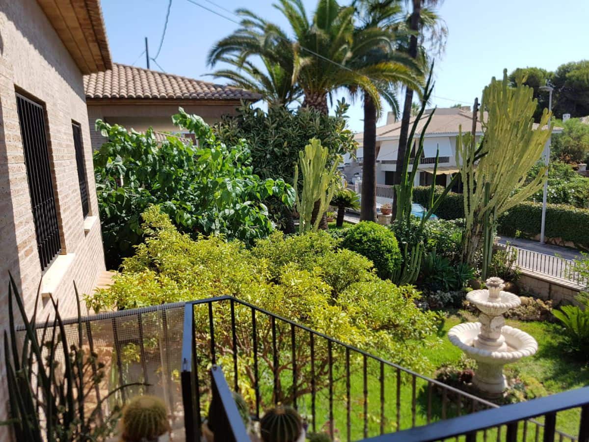 6 soveværelse Semi-Rækkehus til salg i Burriana / Borriana - € 750.000 (Ref: 4837307)