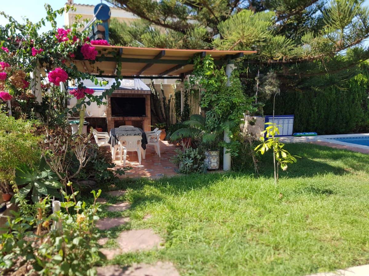 6 soveværelse Semi-Rækkehus til salg i Burriana / Borriana - € 750.000 (Ref: 4837307)