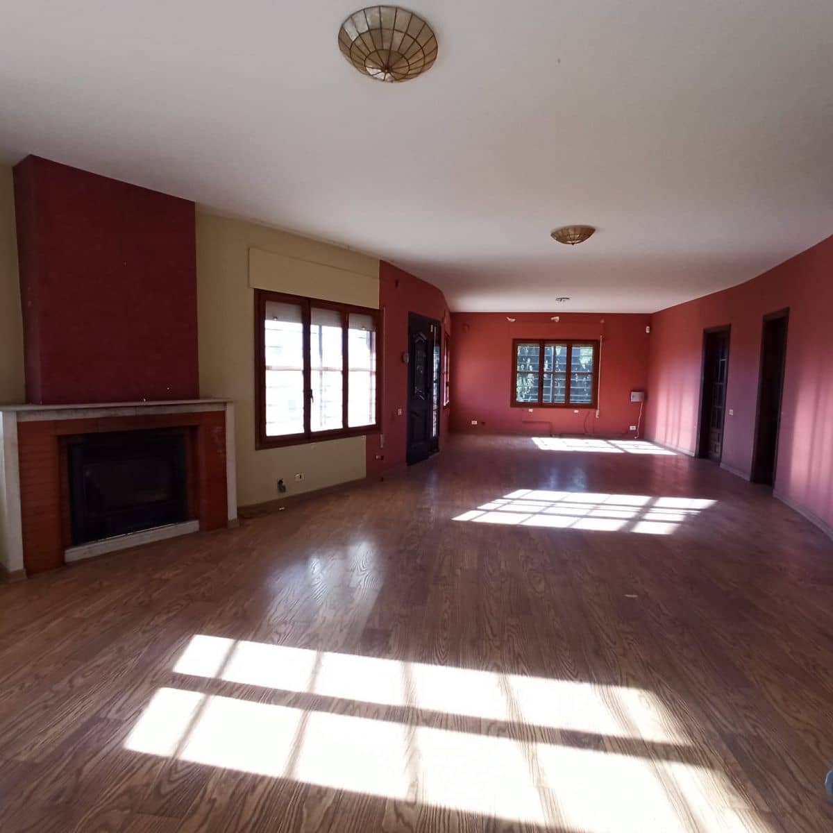 7 soveværelse Semi-Rækkehus til salg i L'Alcora - € 244.000 (Ref: 6208846)