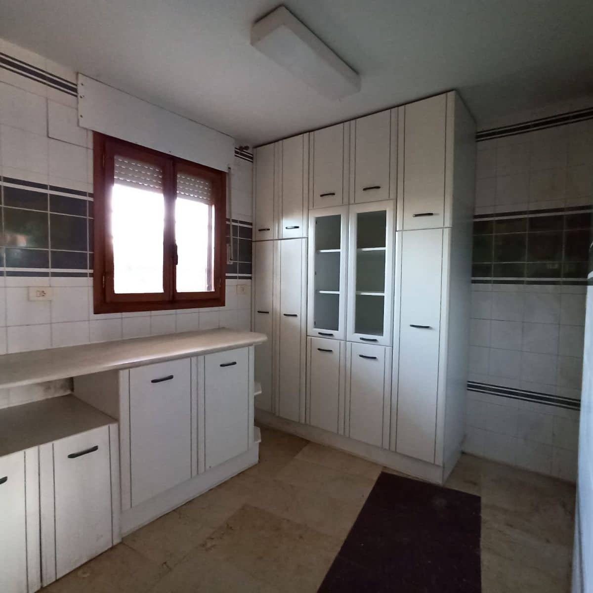 7 soveværelse Semi-Rækkehus til salg i L'Alcora - € 244.000 (Ref: 6208846)