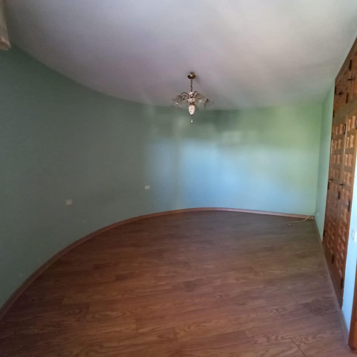 7 soveværelse Semi-Rækkehus til salg i L'Alcora - € 244.000 (Ref: 6208846)