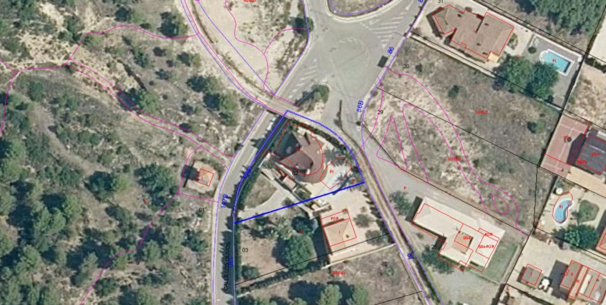 7 soveværelse Semi-Rækkehus til salg i L'Alcora - € 244.000 (Ref: 6208846)