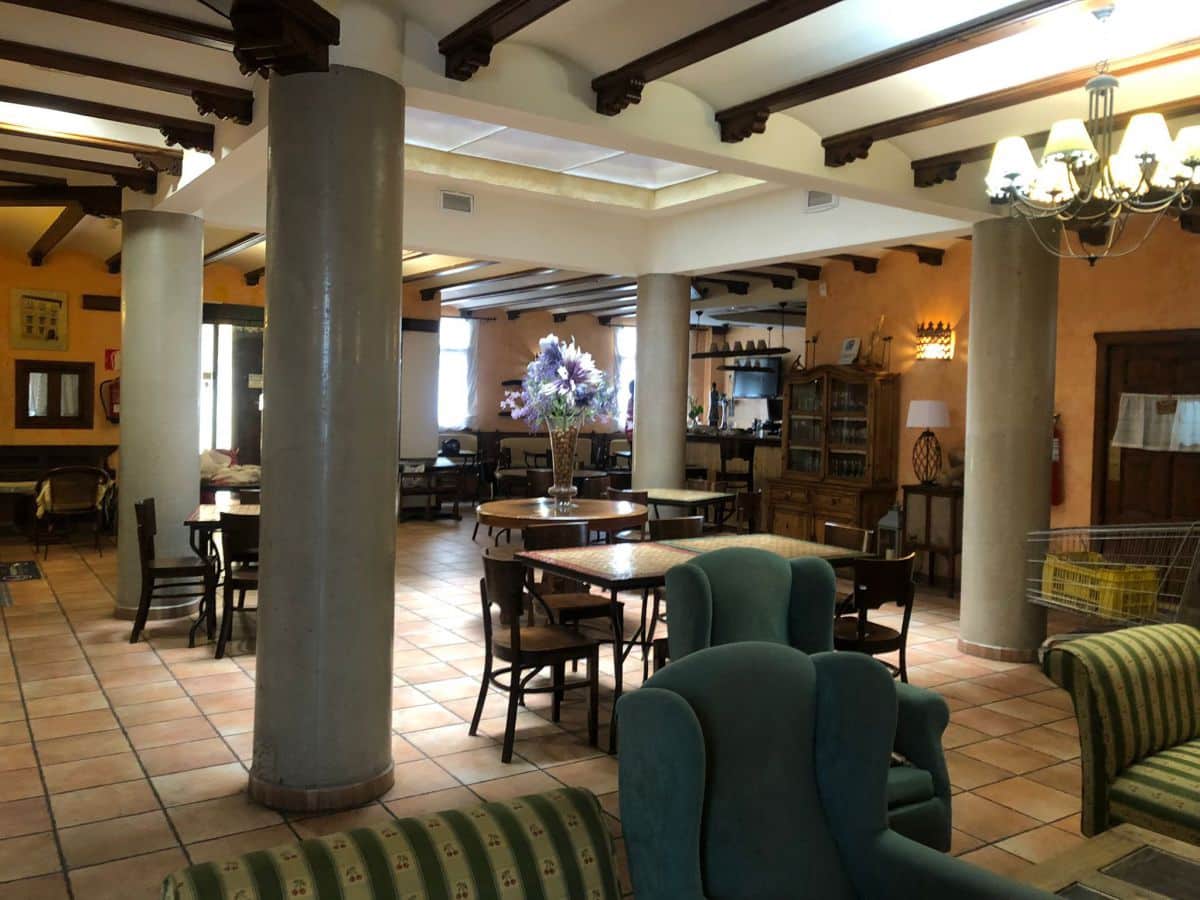 20 soveværelse Hotel til salg i Puebla de Arenoso - € 750.000 (Ref: 6426229)