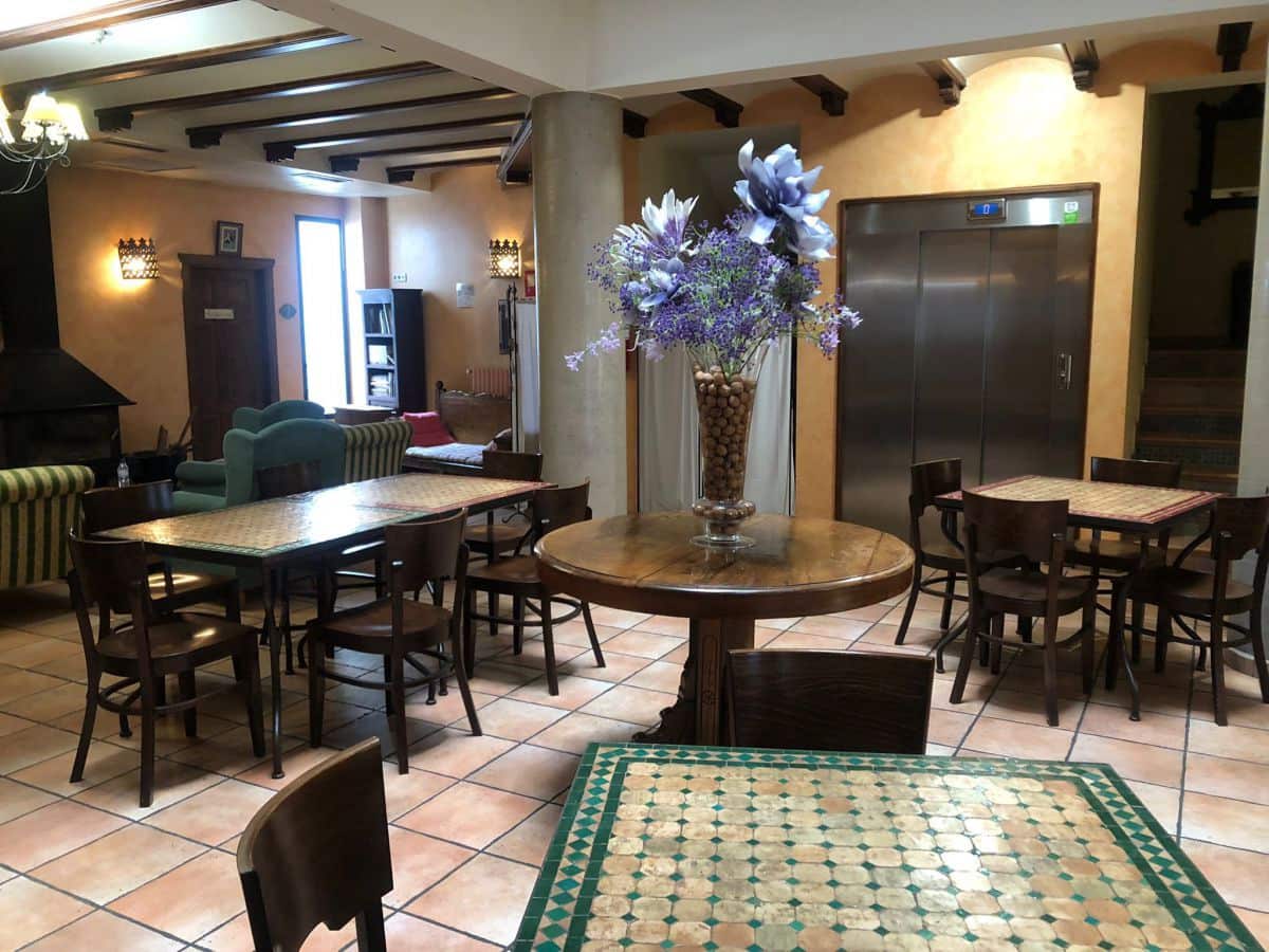 20 soveværelse Hotel til salg i Puebla de Arenoso - € 750.000 (Ref: 6426229)