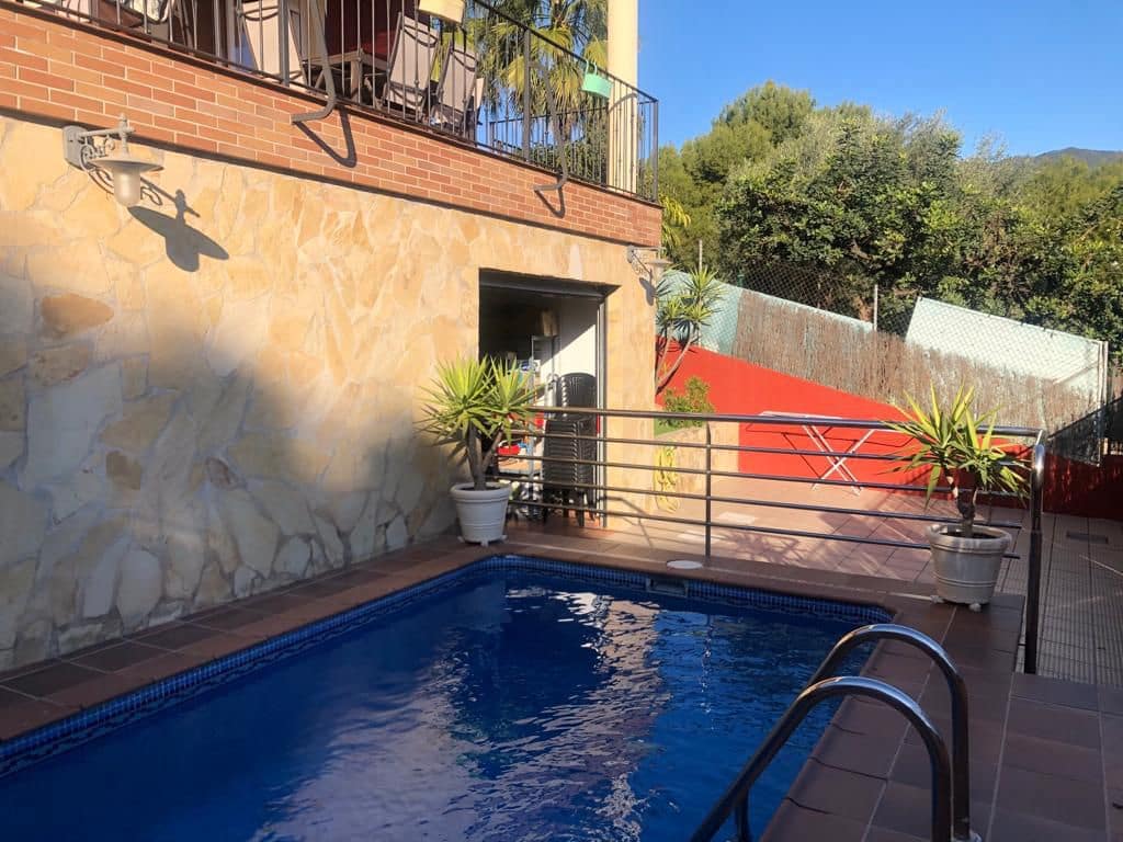 4 slaapkamer Villa te koop in Benicassim met garage - € 450.000 (Ref: 6594830)
