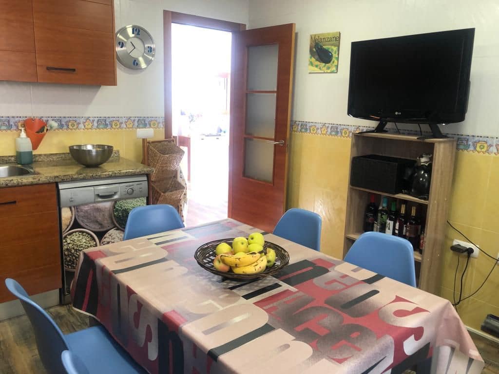 4 slaapkamer Villa te koop in Benicassim met garage - € 450.000 (Ref: 6594830)