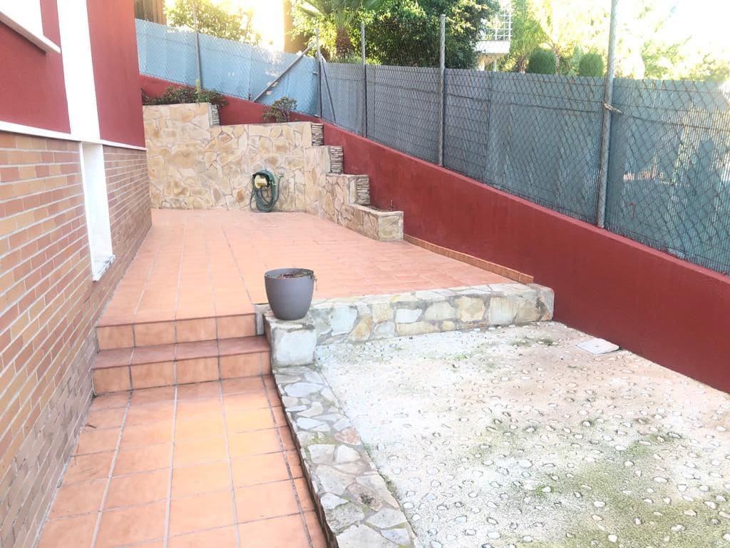 4 slaapkamer Villa te koop in Benicassim met garage - € 450.000 (Ref: 6594830)