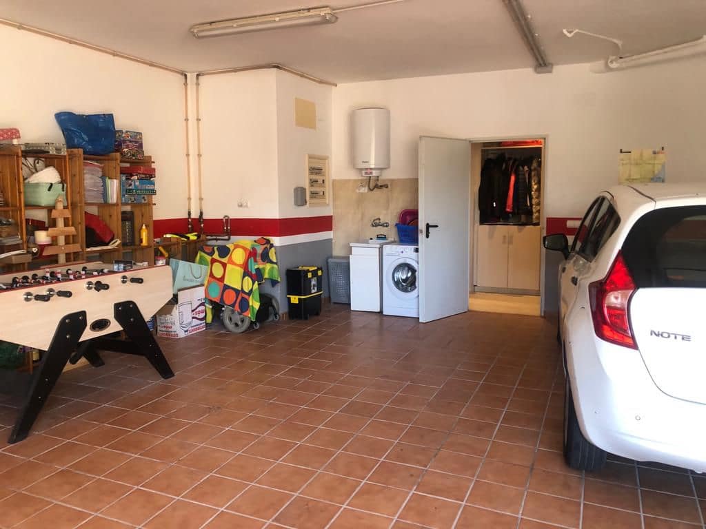 4 slaapkamer Villa te koop in Benicassim met garage - € 450.000 (Ref: 6594830)