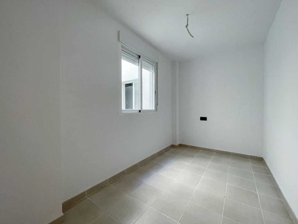 3 soveværelse Lejlighed til salg i La Vall d'Uixo med garage - € 183.000 (Ref: 6777971)