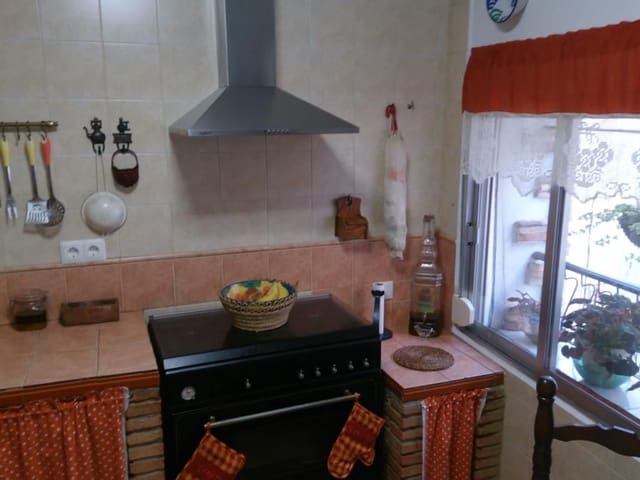 5 bedroom Townhouse for sale in Suera - € 120,000 (Ref: 7136589)