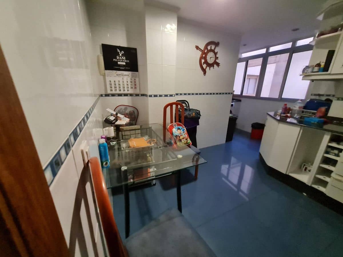 4 soveværelse Lejlighed til salg i Castello de la Plana - € 250.000 (Ref: 7172526)