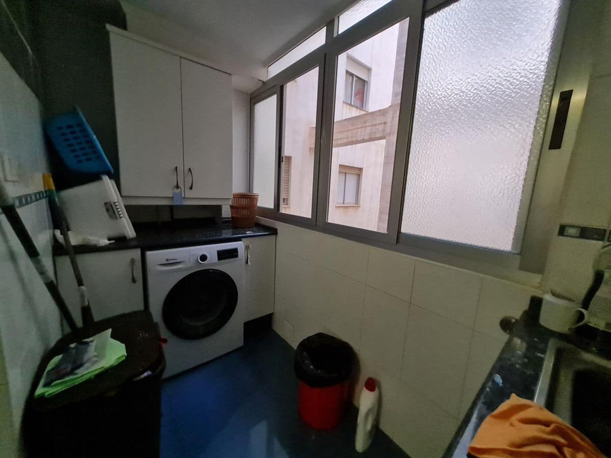 4 soveværelse Lejlighed til salg i Castello de la Plana - € 250.000 (Ref: 7172526)