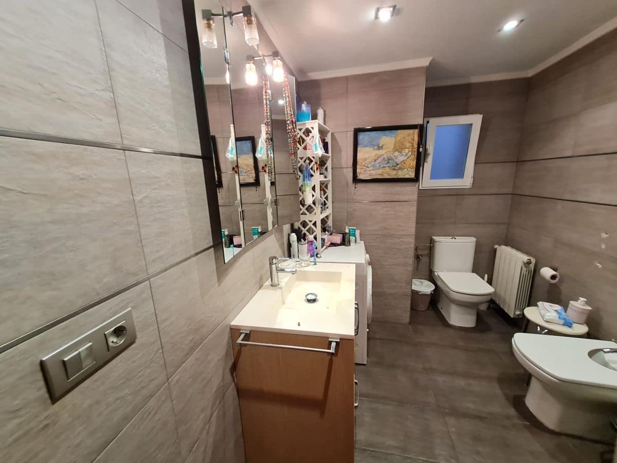 4 soveværelse Lejlighed til salg i Castello de la Plana - € 250.000 (Ref: 7172526)