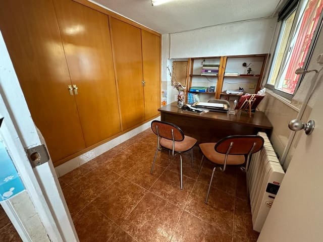 4 makuuhuone Paritalo myytävänä paikassa Este, Castelló de la Plana - 265 000 € (Ref: 7410948)