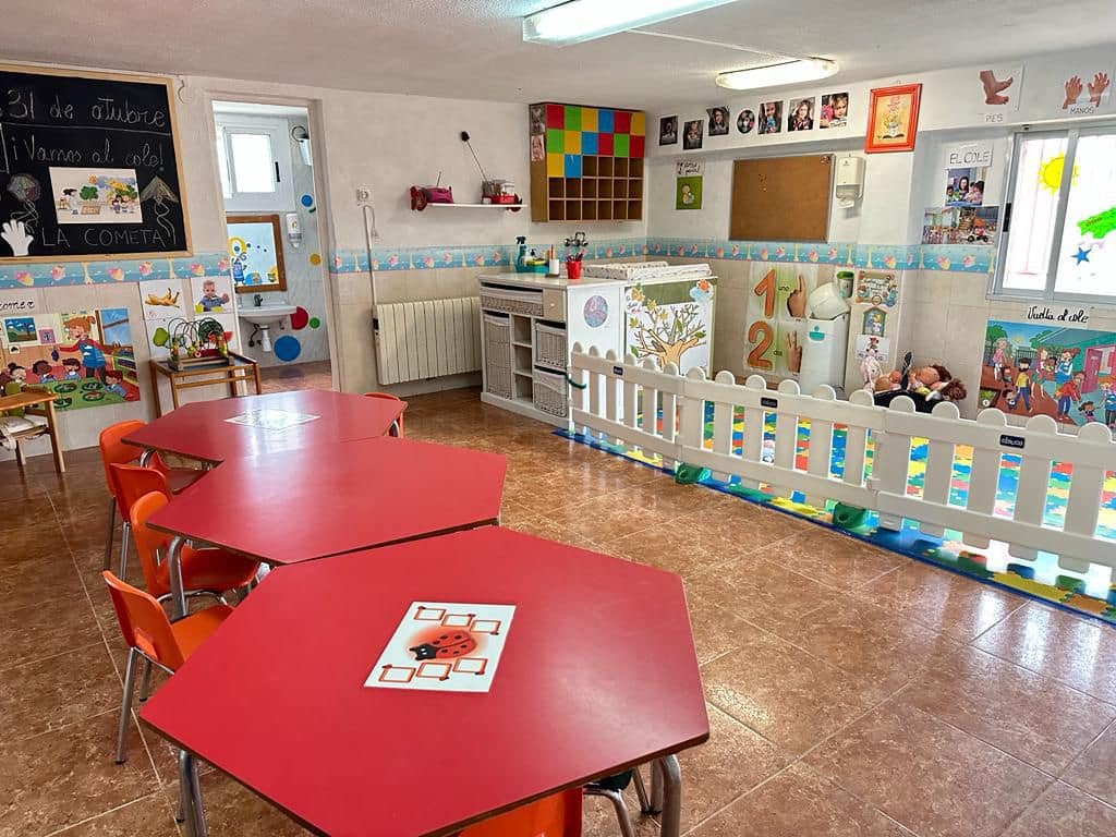 4 soveværelse Semi-Rækkehus til salg i Castello de la Plana - € 265.000 (Ref: 7410948)