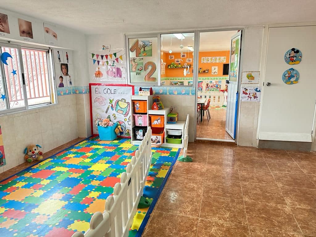 4 soveværelse Semi-Rækkehus til salg i Castello de la Plana - € 265.000 (Ref: 7410948)