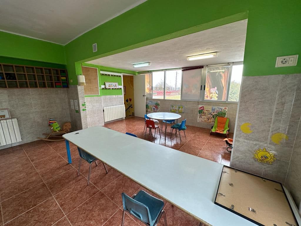 4 soveværelse Semi-Rækkehus til salg i Castello de la Plana - € 265.000 (Ref: 7410948)