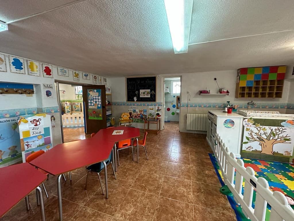 4 soveværelse Semi-Rækkehus til salg i Castello de la Plana - € 265.000 (Ref: 7410948)