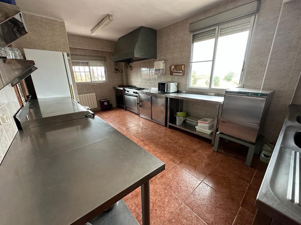 4 soveværelse Semi-Rækkehus til salg i Castello de la Plana - € 265.000 (Ref: 7410948)