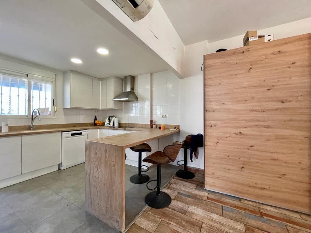 3 soveværelse Rækkehus til salg i Les Alqueries / Alquerias del Nino Perdido med garage - € 235.000 (Ref: 7461138)