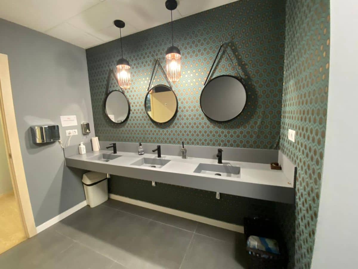 Office for sale in Castello de la Plana - € 295,000 (Ref: 7581736)