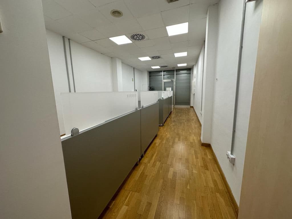 Office for sale in Castello de la Plana - € 295,000 (Ref: 7581736)