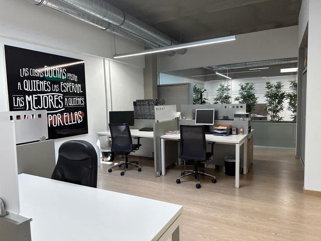 Office for sale in Castello de la Plana - € 295,000 (Ref: 7581736)