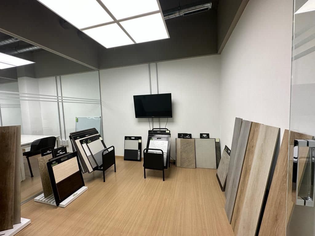 Office for sale in Castello de la Plana - € 295,000 (Ref: 7581736)