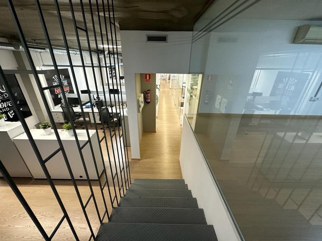 Office for sale in Castello de la Plana - € 295,000 (Ref: 7581736)