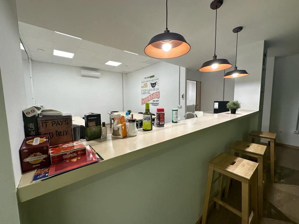 Office for sale in Castello de la Plana - € 295,000 (Ref: 7581736)