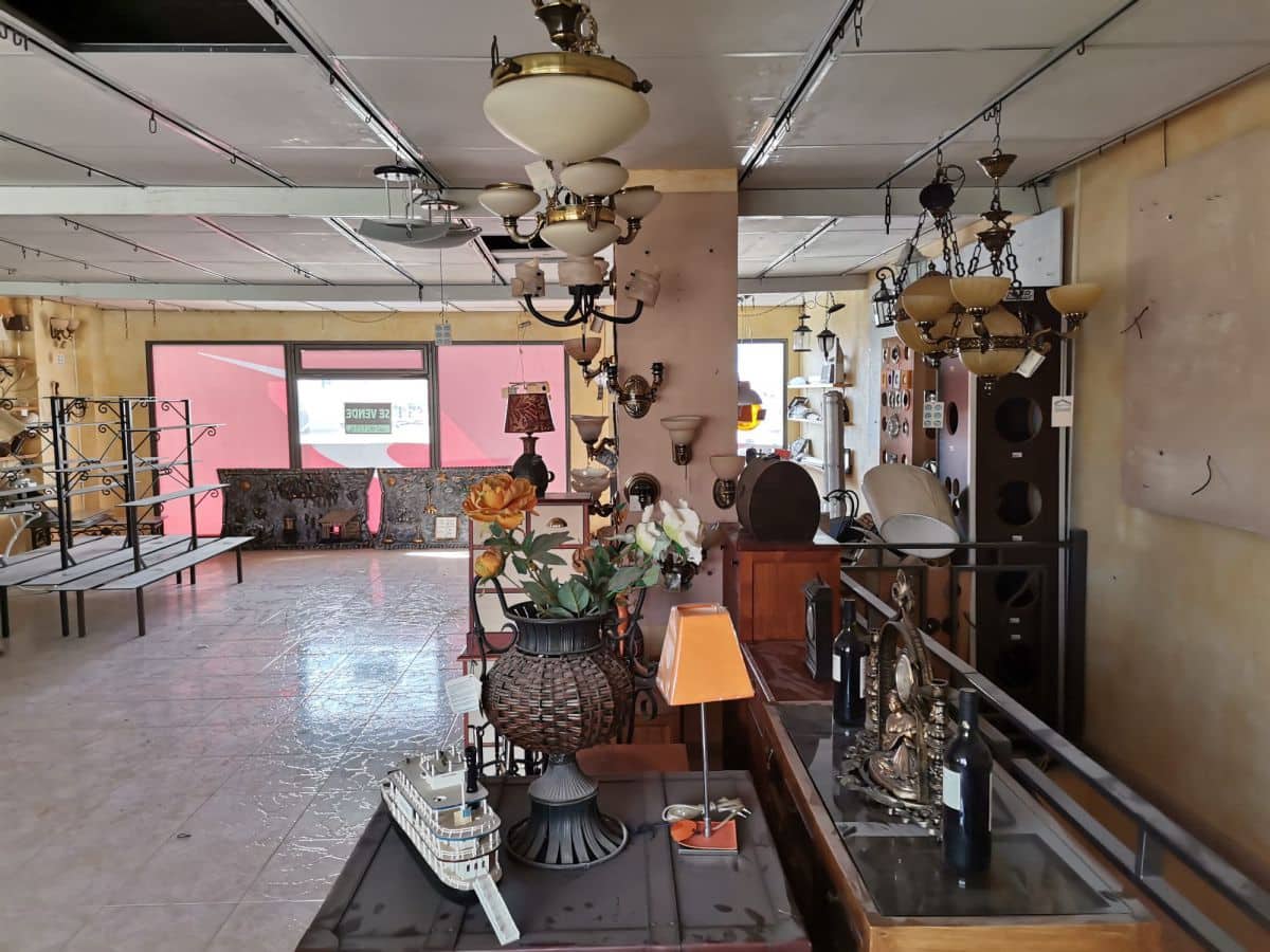 Erhverv til salg i Vila-real - € 200.000 (Ref: 7599341)