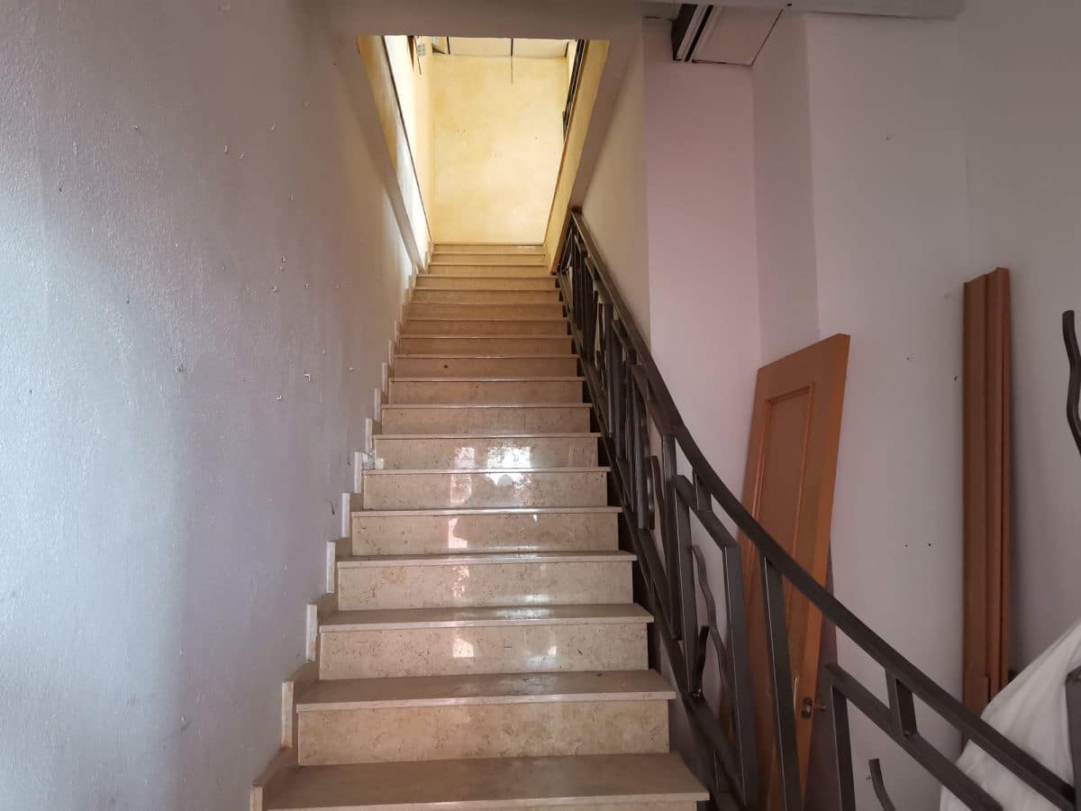 Erhverv til salg i Vila-real - € 200.000 (Ref: 7599341)