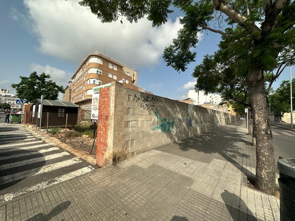 Grunde uden byggetilladelser til salg i Almassora / Almazora - € 450.000 (Ref: 7696674)