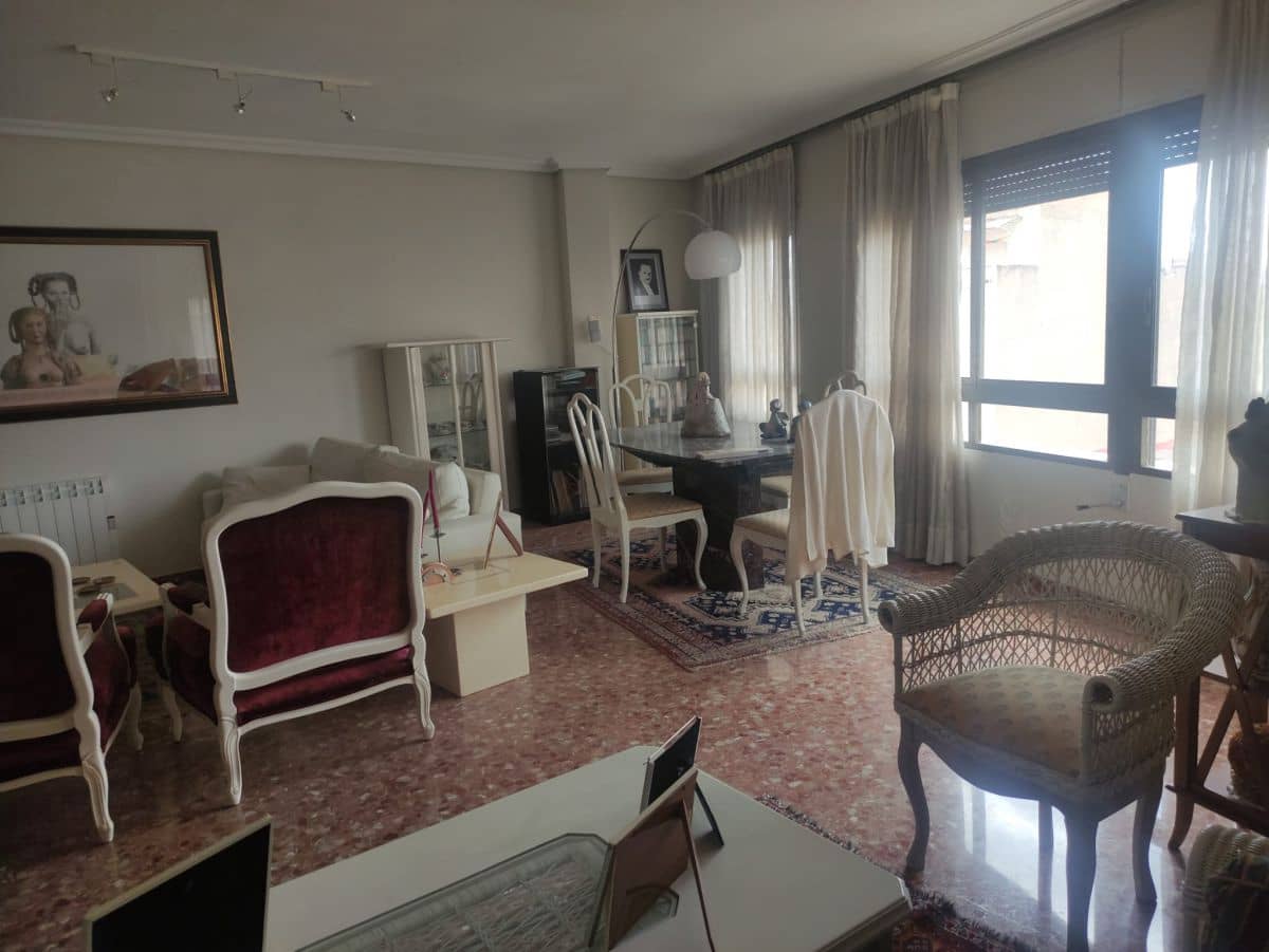 4 soveværelse Lejlighed til salg i La Vall d'Uixo med garage - € 200.000 (Ref: 7777423)