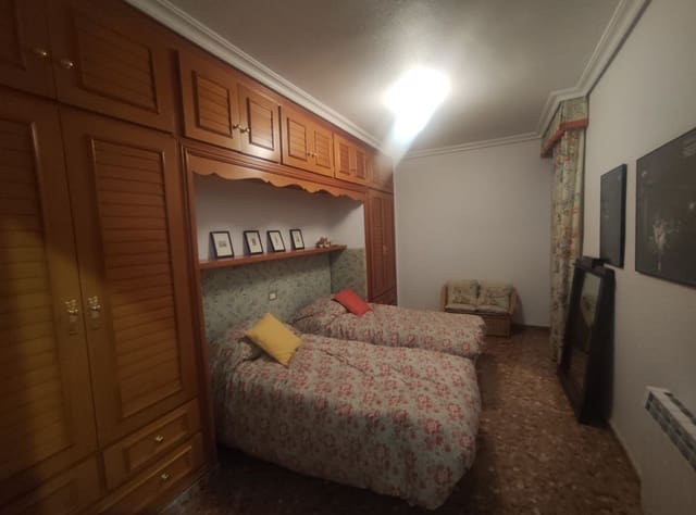 4 sovrum Lägenhet till salu i La Vall d'Uixó med garage - 200 000 € (Ref: 7777423)