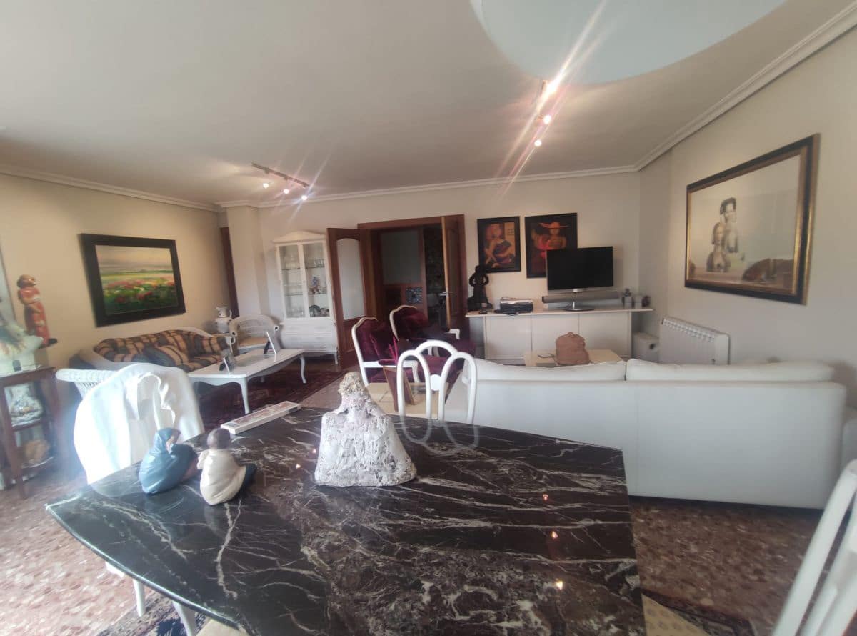 4 soveværelse Lejlighed til salg i La Vall d'Uixo med garage - € 200.000 (Ref: 7777423)