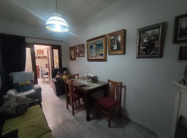 4 bedroom Townhouse for sale in Burriana / Borriana - € 195,000 (Ref: 7847472)