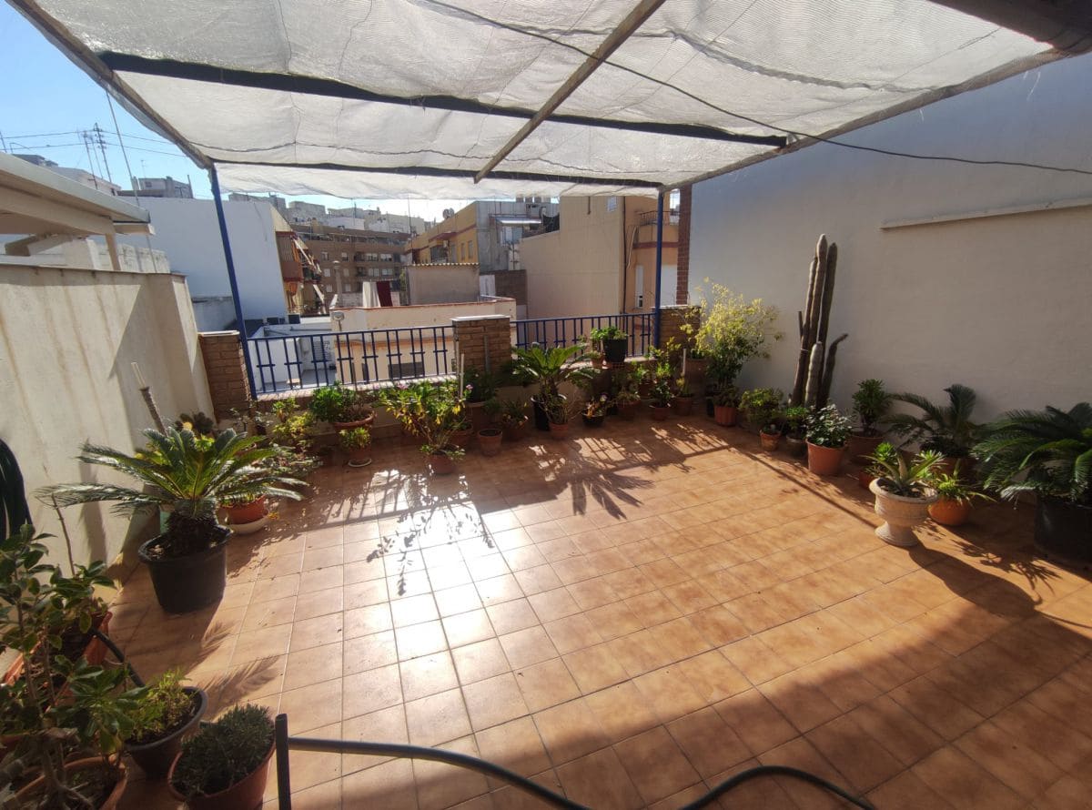 4 bedroom Townhouse for sale in Burriana / Borriana - € 195,000 (Ref: 7847472)