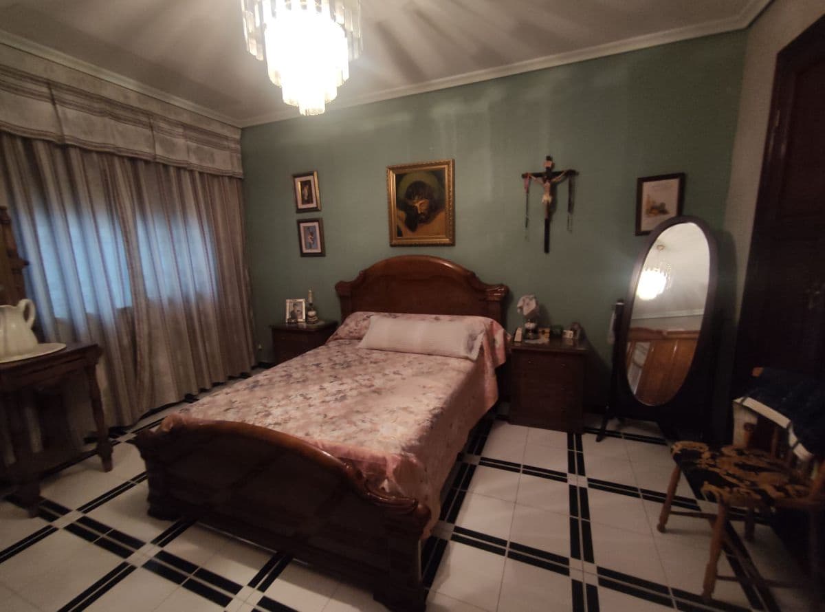 4 bedroom Townhouse for sale in Burriana / Borriana - € 195,000 (Ref: 7847472)