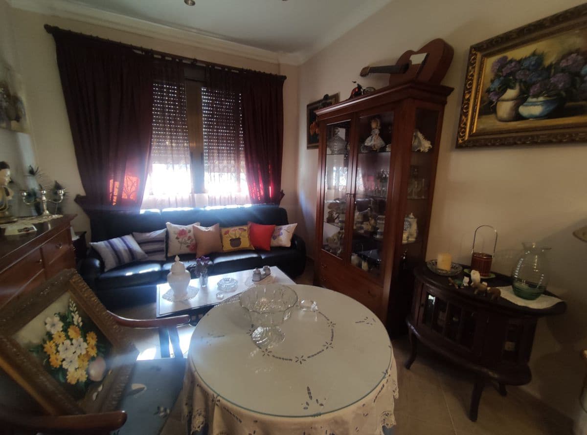 4 bedroom Townhouse for sale in Burriana / Borriana - € 195,000 (Ref: 7847472)