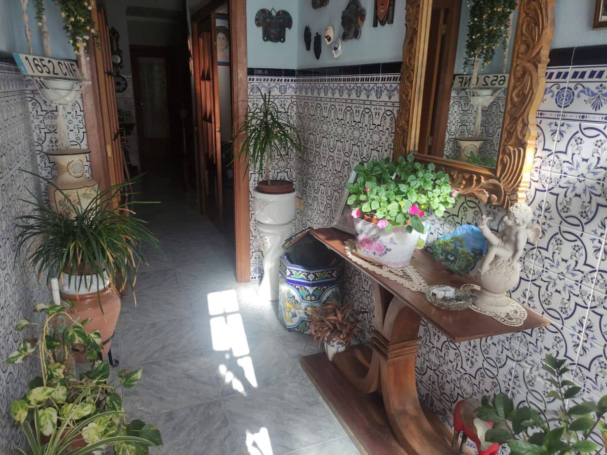 4 bedroom Townhouse for sale in Burriana / Borriana - € 195,000 (Ref: 7847472)