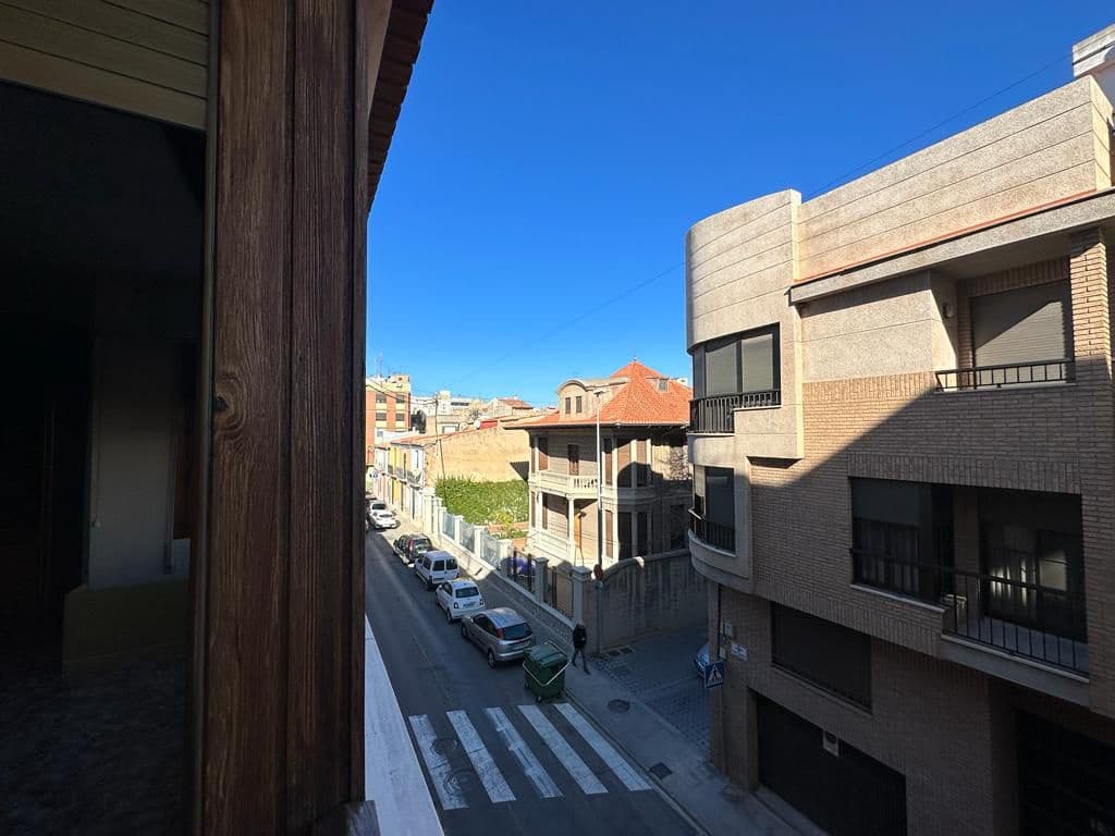 4 bedroom Flat for sale in Almassora / Almazora with garage - € 140,000 (Ref: 7888849)